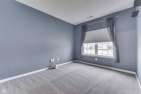 202 Longleaf Lane Greenfield IN 46140
