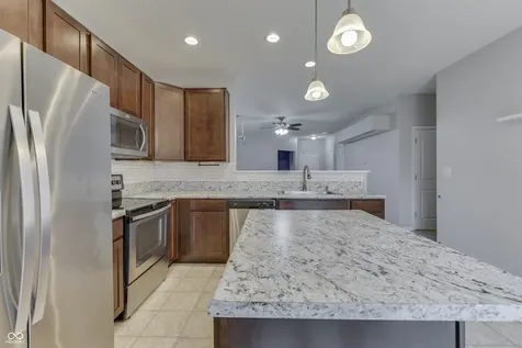 202 Longleaf Lane Greenfield IN 46140