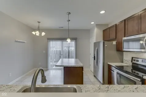 202 Longleaf Lane Greenfield IN 46140