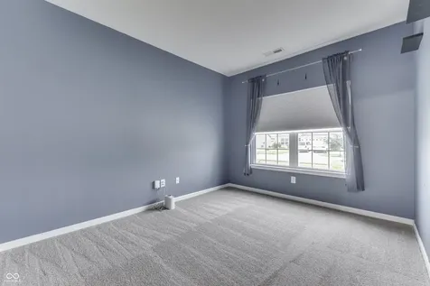 202 Longleaf Lane Greenfield IN 46140