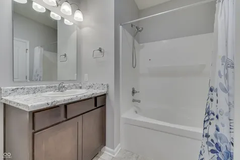 202 Longleaf Lane Greenfield IN 46140