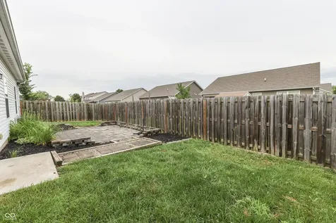 202 Longleaf Lane Greenfield IN 46140