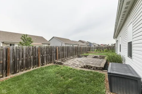 202 Longleaf Lane Greenfield IN 46140