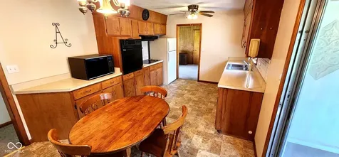 2394 S Sunset Drive Connersville IN 47331