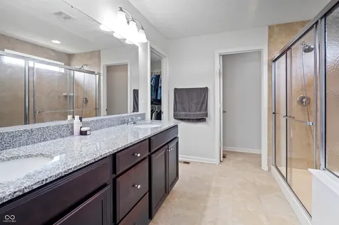 7727 Tanager Court Zionsville IN 46077