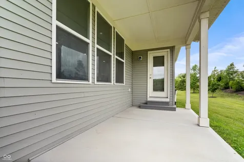 7727 Tanager Court Zionsville IN 46077
