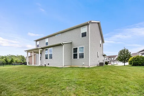 7727 Tanager Court Zionsville IN 46077