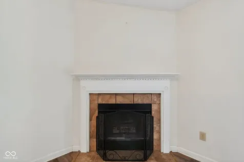 654 Findlay Lane Greenwood IN 46143