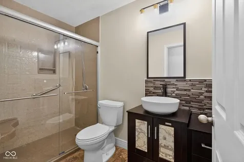654 Findlay Lane Greenwood IN 46143