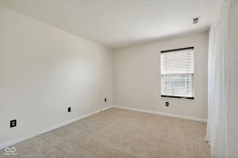 654 Findlay Lane Greenwood IN 46143