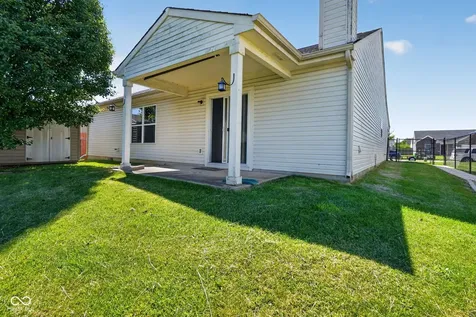 654 Findlay Lane Greenwood IN 46143