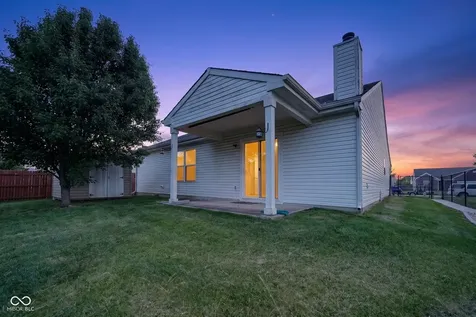 654 Findlay Lane Greenwood IN 46143
