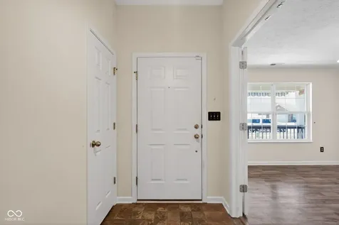 654 Findlay Lane Greenwood IN 46143