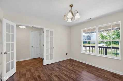 654 Findlay Lane Greenwood IN 46143