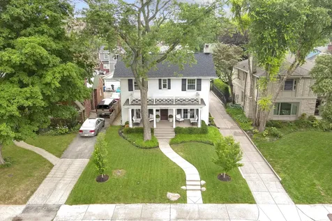 5647 N Pennsylvania Street Indianapolis IN 46220