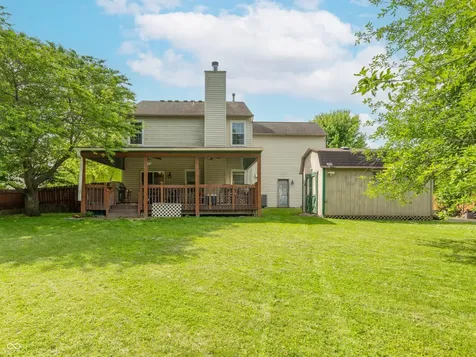 8232 Cardinal Court Avon IN 46123