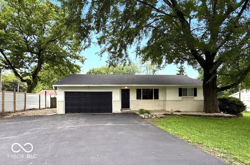 8721 Camby Road Camby IN 46113