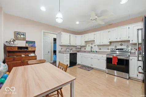 300 S Shady Lane Muncie IN 47304
