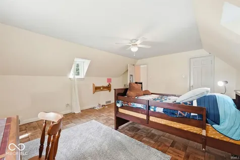 300 S Shady Lane Muncie IN 47304
