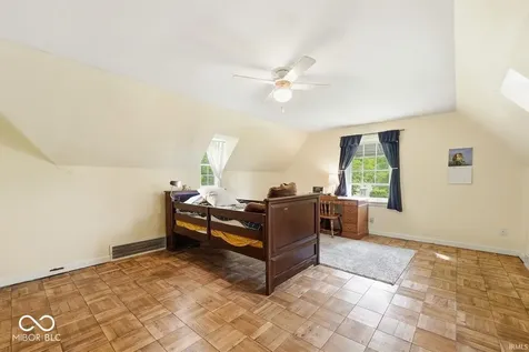 300 S Shady Lane Muncie IN 47304