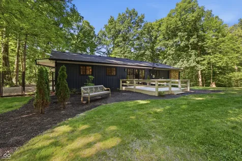 9220 Sandbury Road Indianapolis IN 46256
