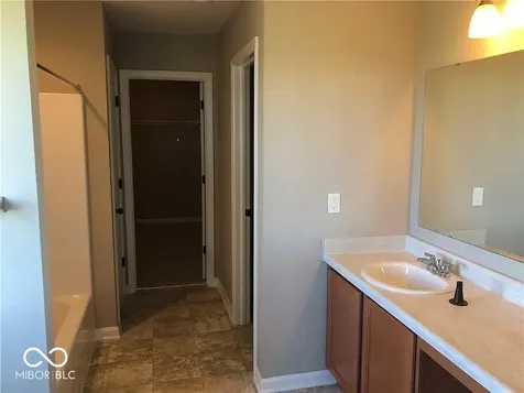 1443 Classic Avenue Greenwood IN 46143