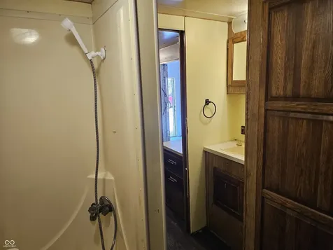 4049 Van Bibber Lake Estate Greencastle IN 46135