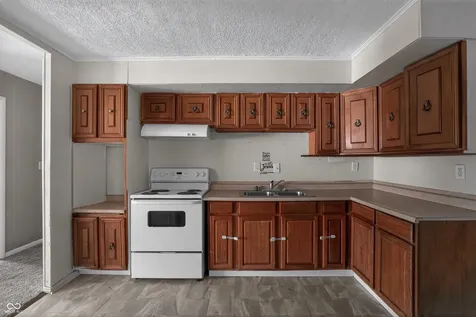 4023 Cass Court Indianapolis IN 46235