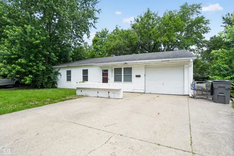 4023 Cass Court Indianapolis IN 46235