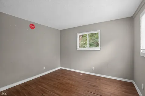 4023 Cass Court Indianapolis IN 46235