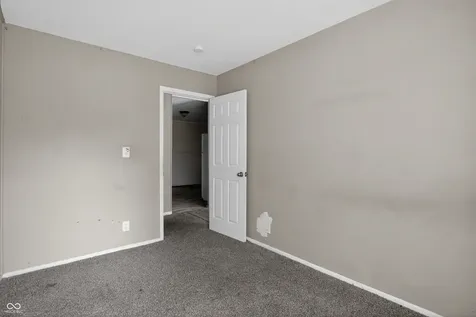 4023 Cass Court Indianapolis IN 46235