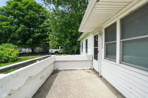 4023 Cass Court Indianapolis IN 46235