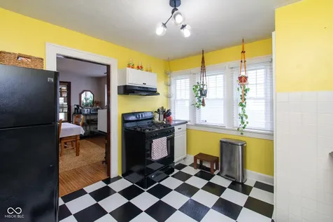 833 N Chester Avenue Indianapolis IN 46201