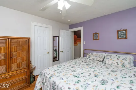 833 N Chester Avenue Indianapolis IN 46201