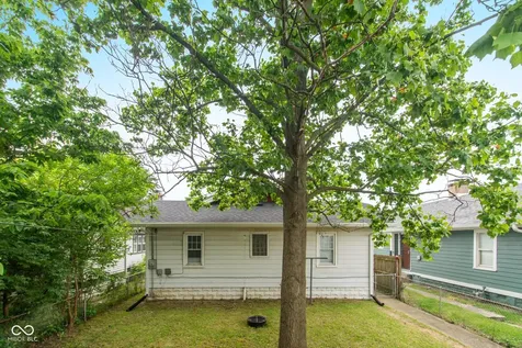 833 N Chester Avenue Indianapolis IN 46201