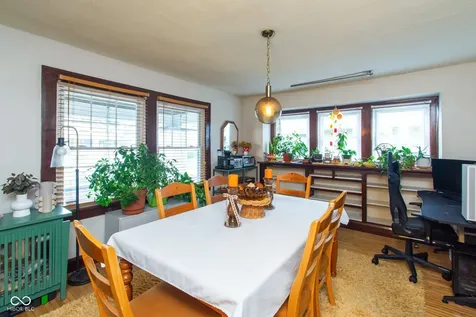 833 N Chester Avenue Indianapolis IN 46201