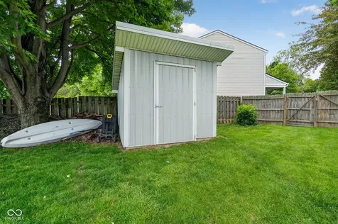 7023 Elias Circle Indianapolis IN 46236