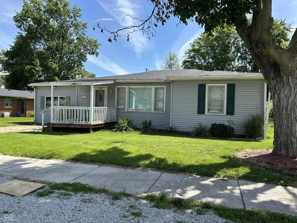 2002 Barton Avenue Terre Haute IN 47802