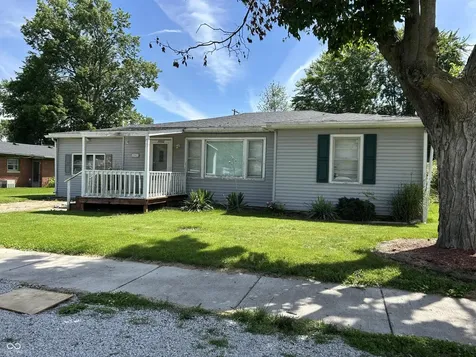 2002 Barton Avenue Terre Haute IN 47802
