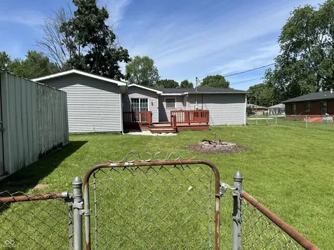 2002 Barton Avenue Terre Haute IN 47802