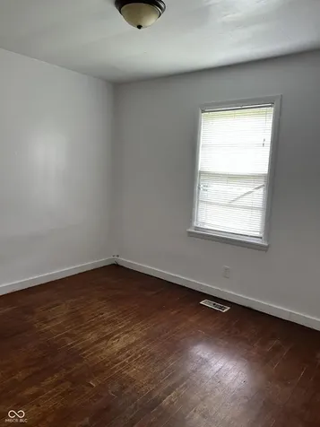 2002 Barton Avenue Terre Haute IN 47802