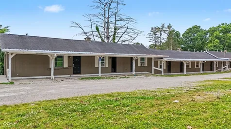 1958 State Road 135 N Nashville IN 47448