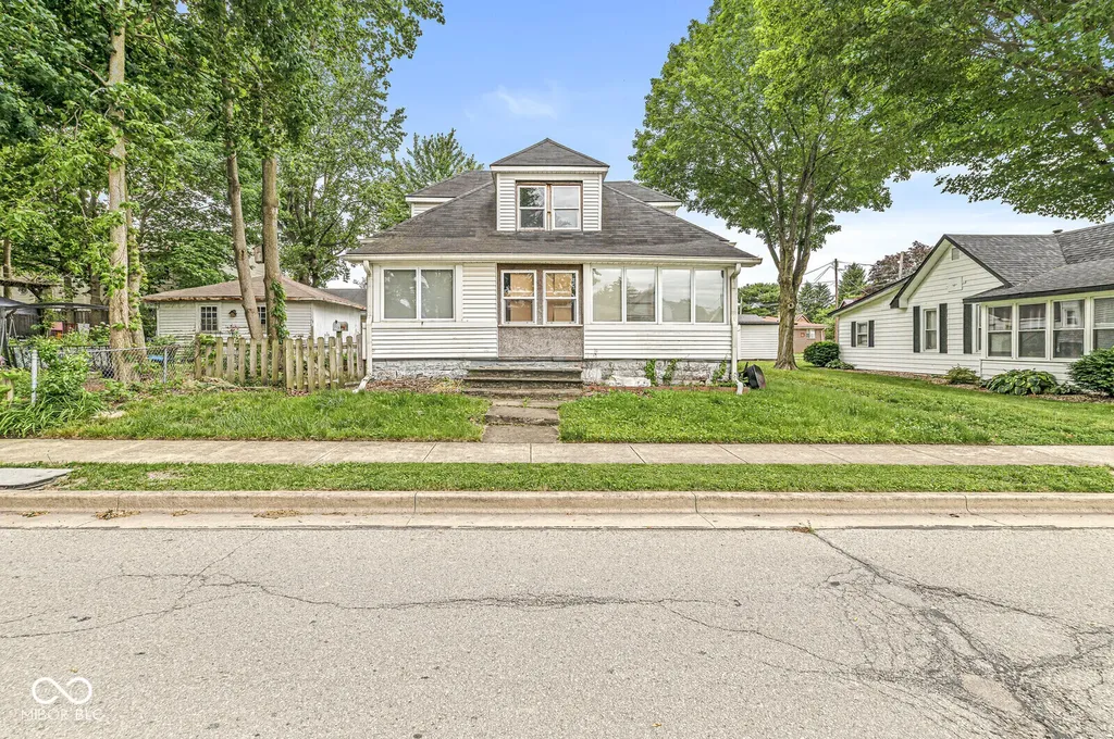 112 N Merrill Street Fortville IN 46040