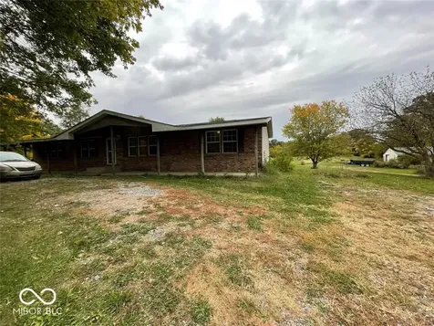1227 Holmes Road Lebanon IN 46052