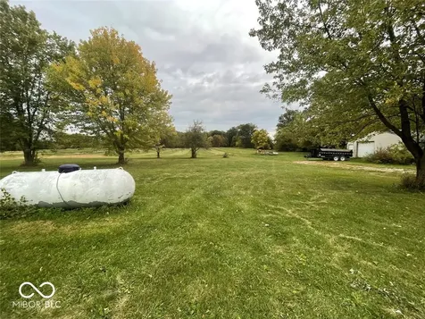 1227 Holmes Road Lebanon IN 46052