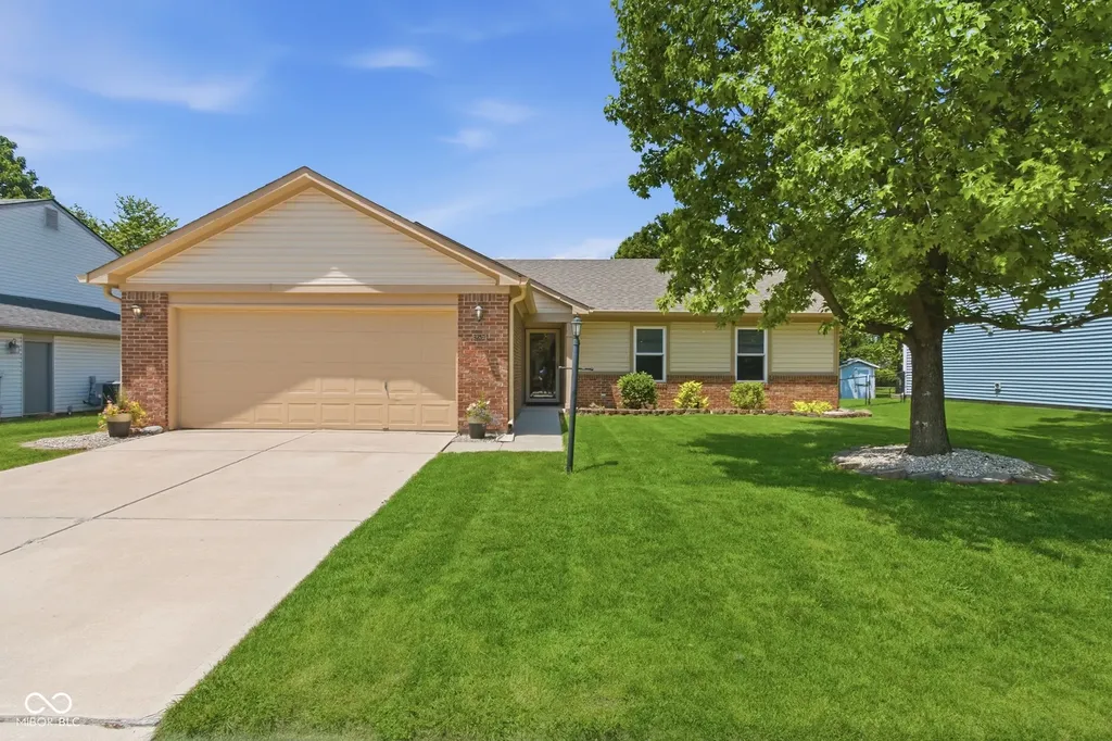 12536 Trophy Drive Fishers IN 46038