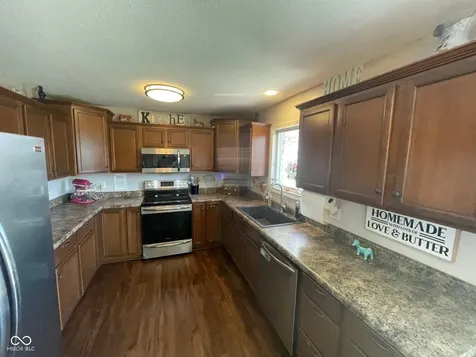 1838 Richards Drive Seymour IN 47274