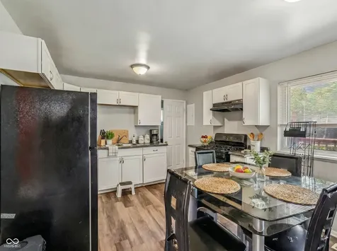 7242 E 52nd Street Indianapolis IN 46226