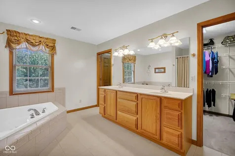 13010 E Otter Creek Lane Columbus IN 47203