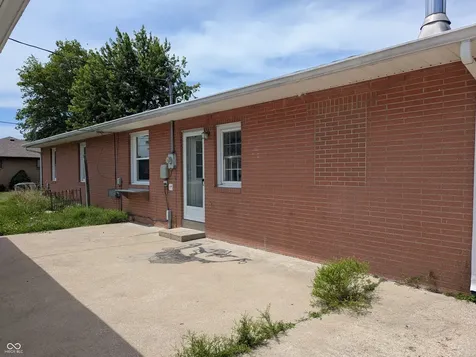 107 W Freeman Avenue Seymour IN 47274